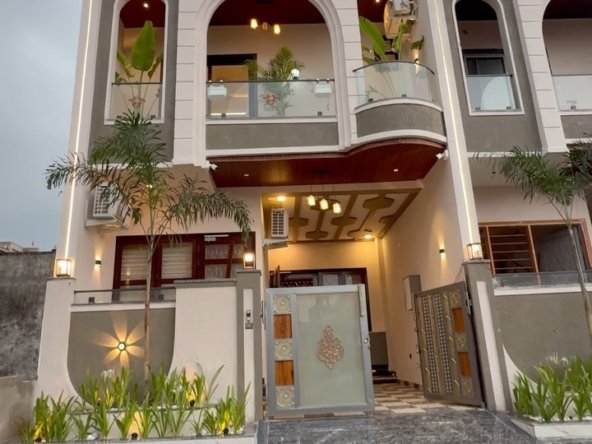 152 Gaj 4 BHK Villa for Sale in Gandhi Path West, Jaipur