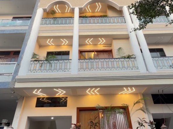 100 Gaj 5 BHK House for Sale in Kalwar Road, Jaipur