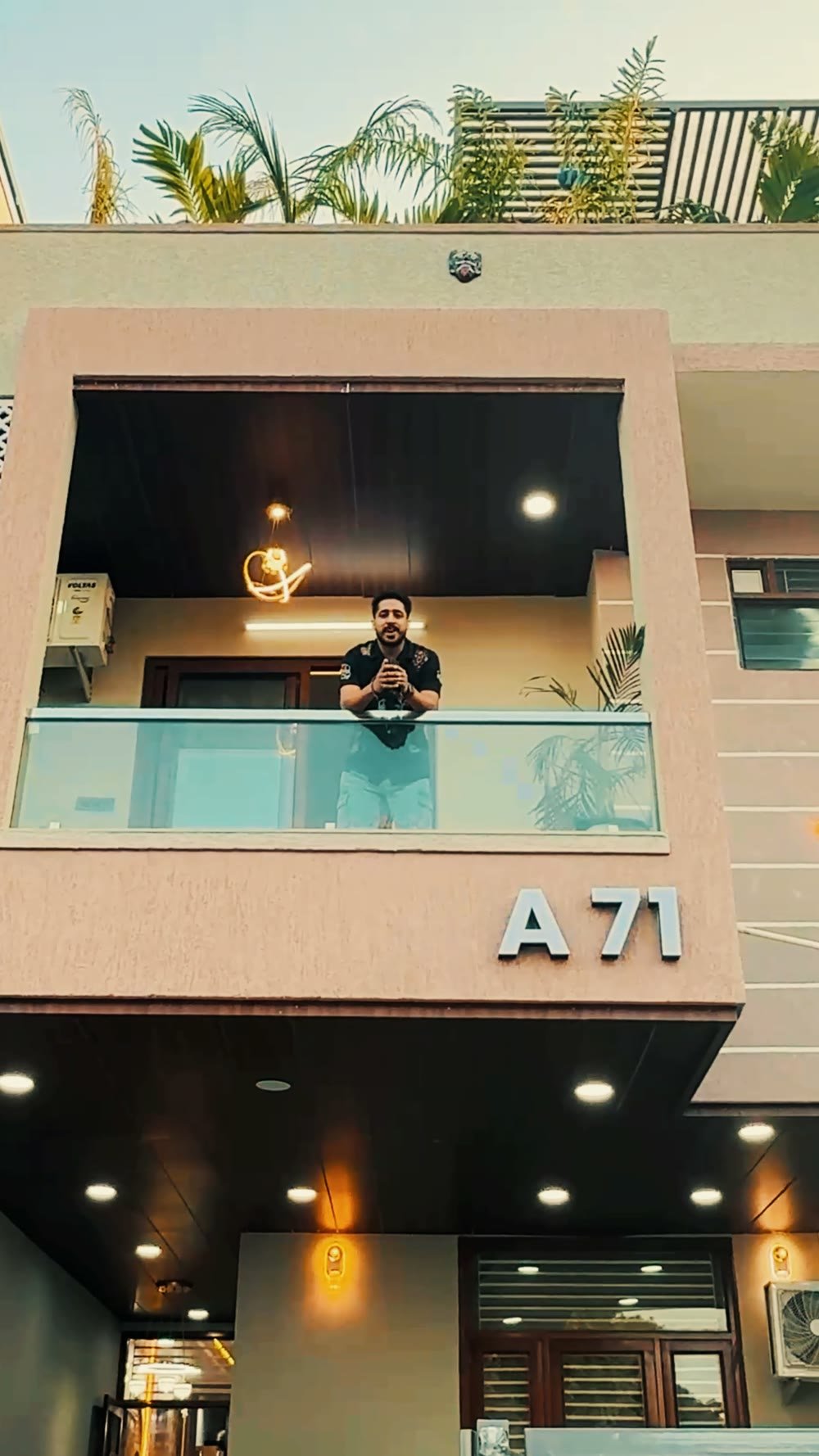 4 BHK Luxury Kothi with Home Theatre, Vaishali West